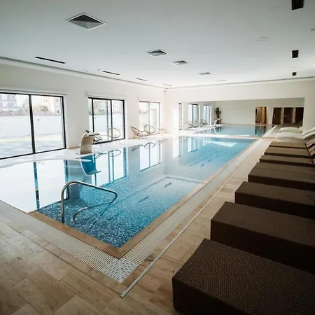 Barcode Wellness & 4* Zombor