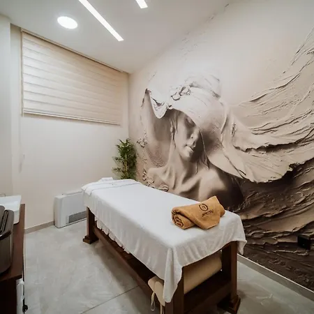 Barcode Wellness & 4* Zombor