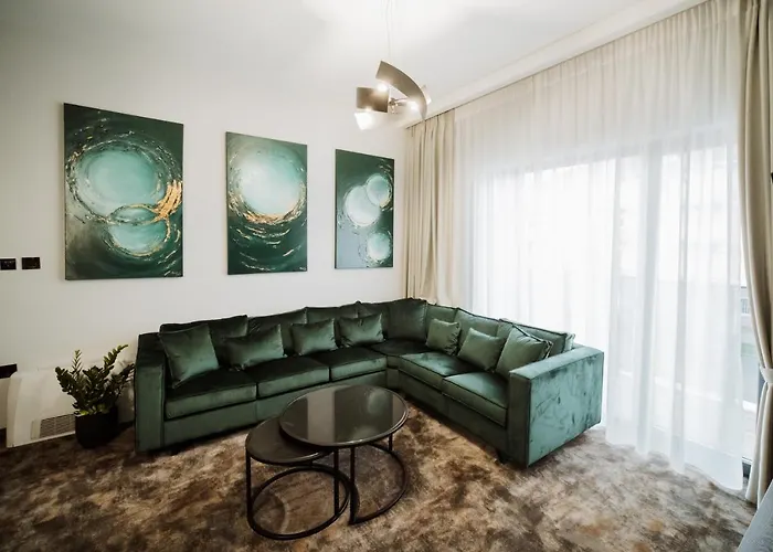 Barcode Wellness & 4*